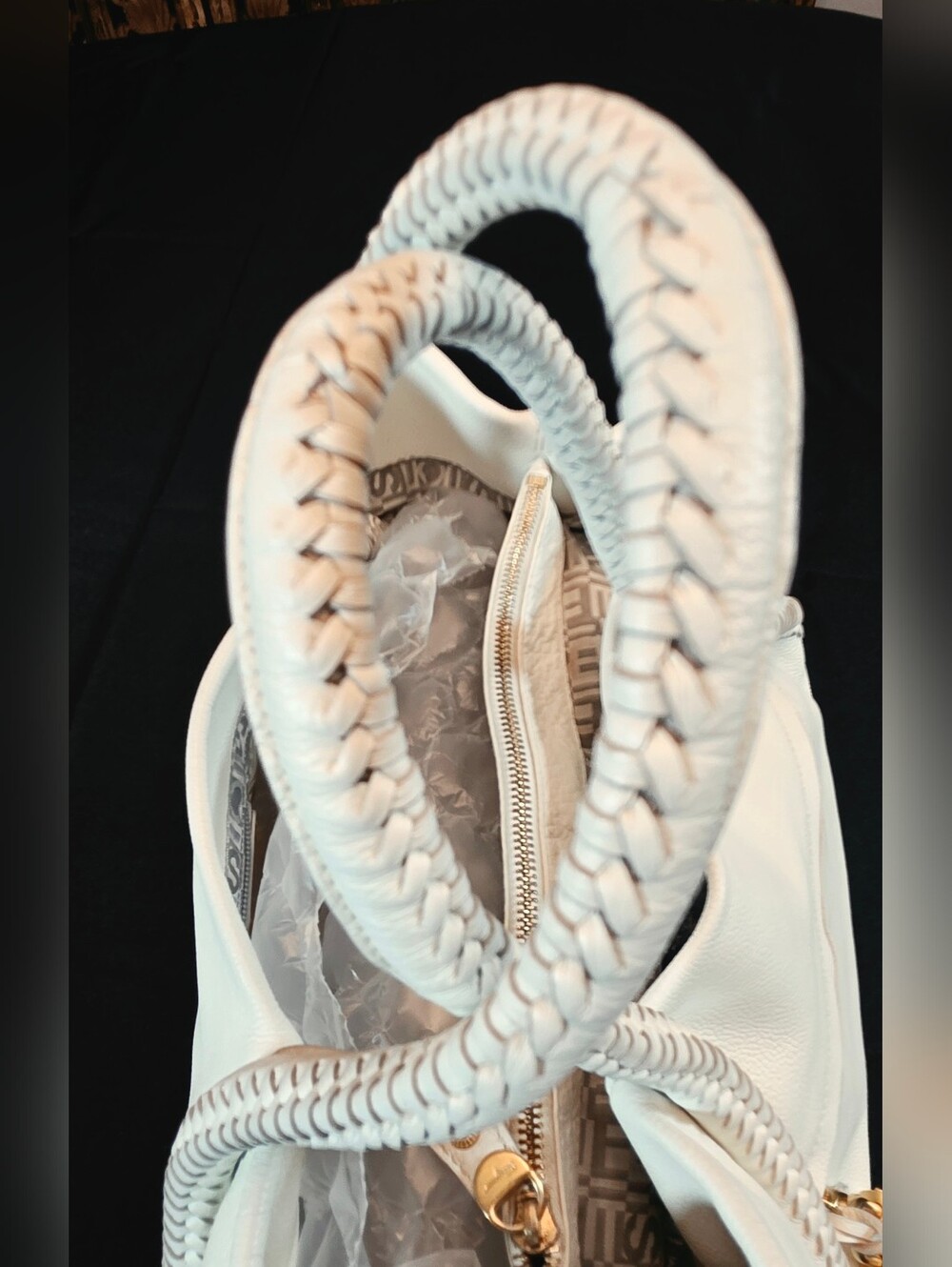 Salvatore Ferragamo White Soft Leather Shoulder Bag. Beautiful braided straps. - Picture 14 of 16